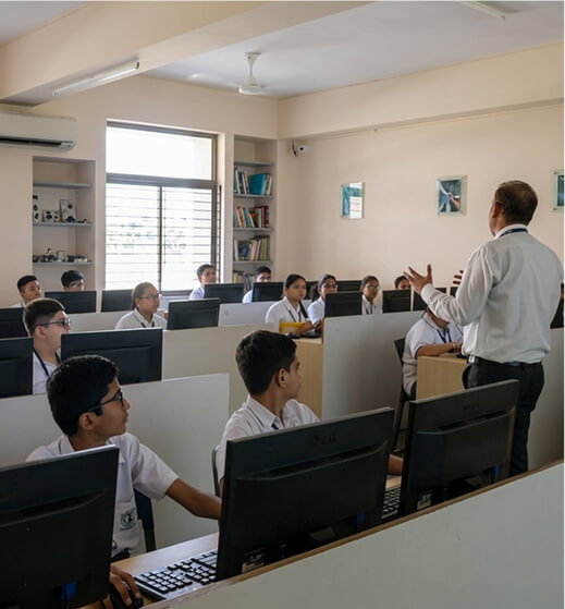 COMPUTER LAB